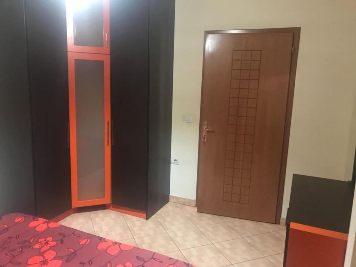 Lovely 2 Bedroom Apartment Tirana Eksteriør billede
