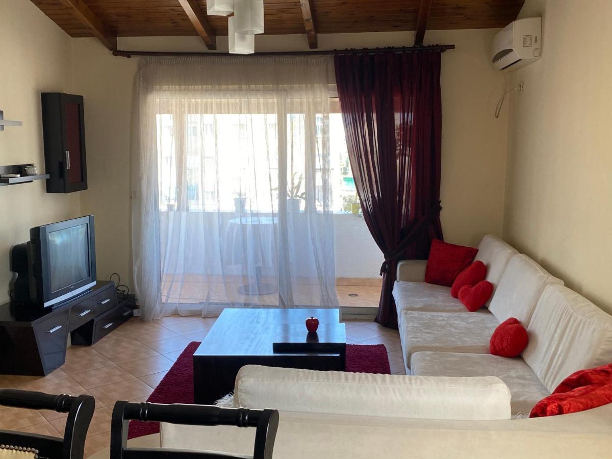 Lovely 2 Bedroom Apartment Tirana Eksteriør billede